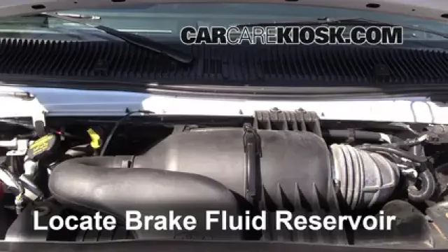 2013 Ford E-350 Super Duty XLT 5.4L V8 FlexFuel Standard Passenger Van Liquide de frein Ajouter du liquide